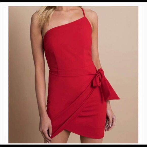 Tobi Dresses & Skirts - EUC TOBI red faux wrap red one shoulder dress XS